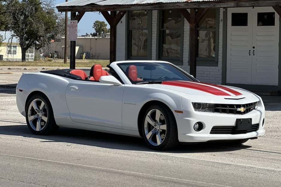 2013 Chevrolet Camaro (5th Generation – 2010-2015) sold for $27,500