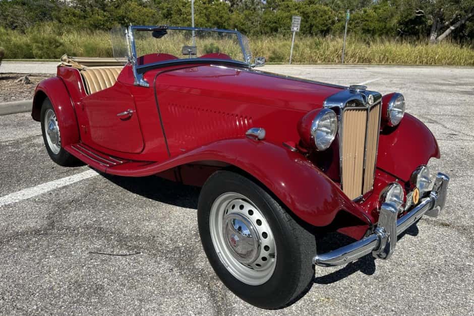 1952 MG TD sold for $19,200