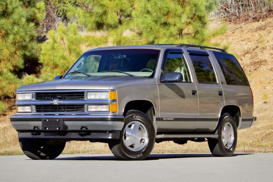 1999 Chevrolet Tahoe GMT400 sold for $26,000