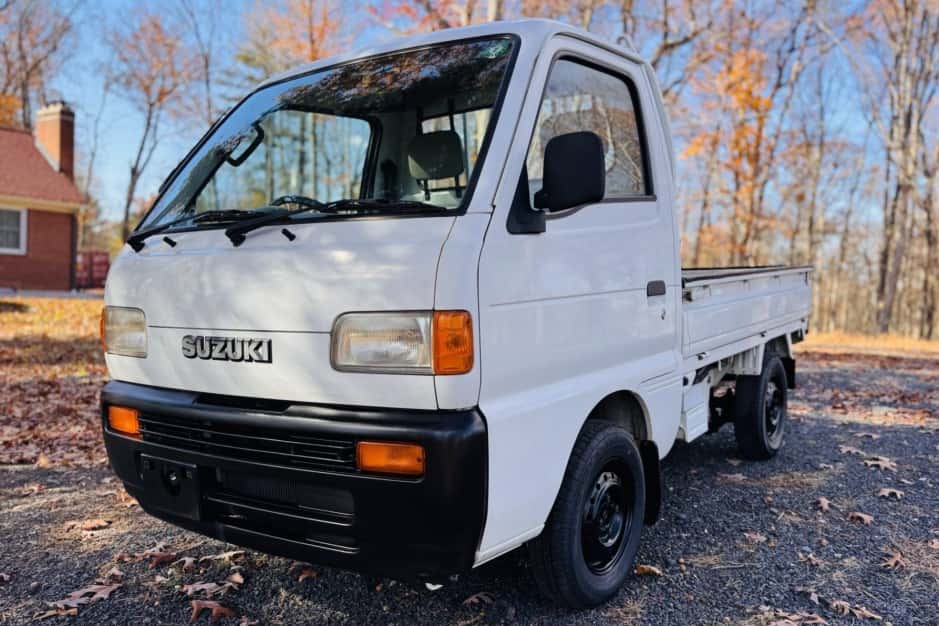 1998 Suzuki Carry sold for $6,500