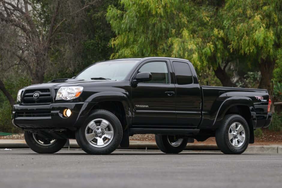2006 Toyota Tacoma (N2X0 2005-2015) sold for $25,000