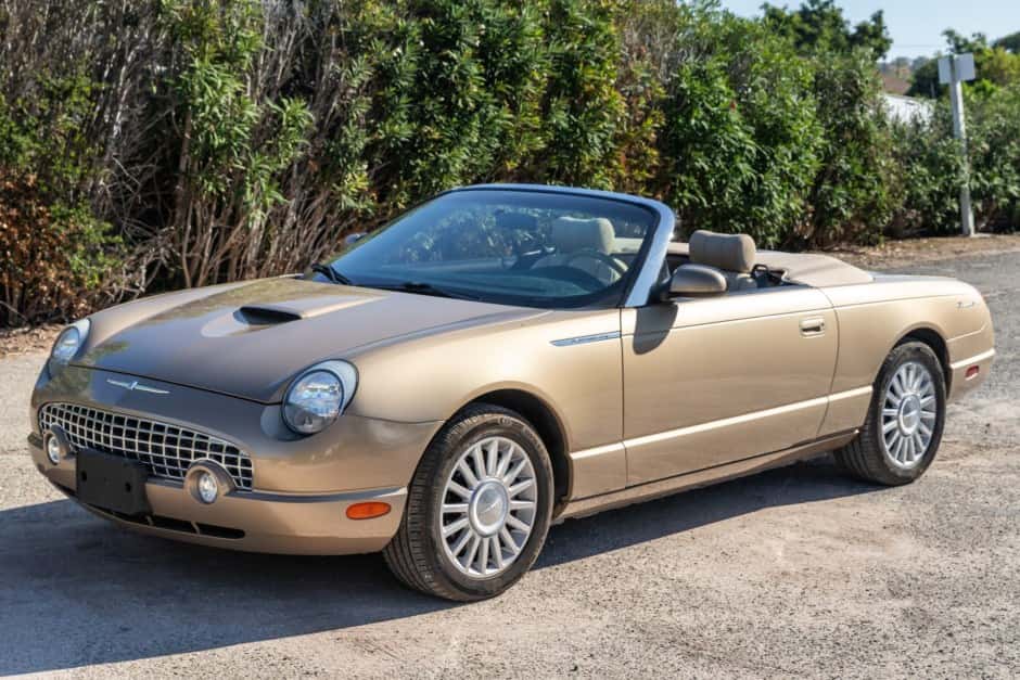2005 Ford Thunderbird (2002-2005) sold for $14,750