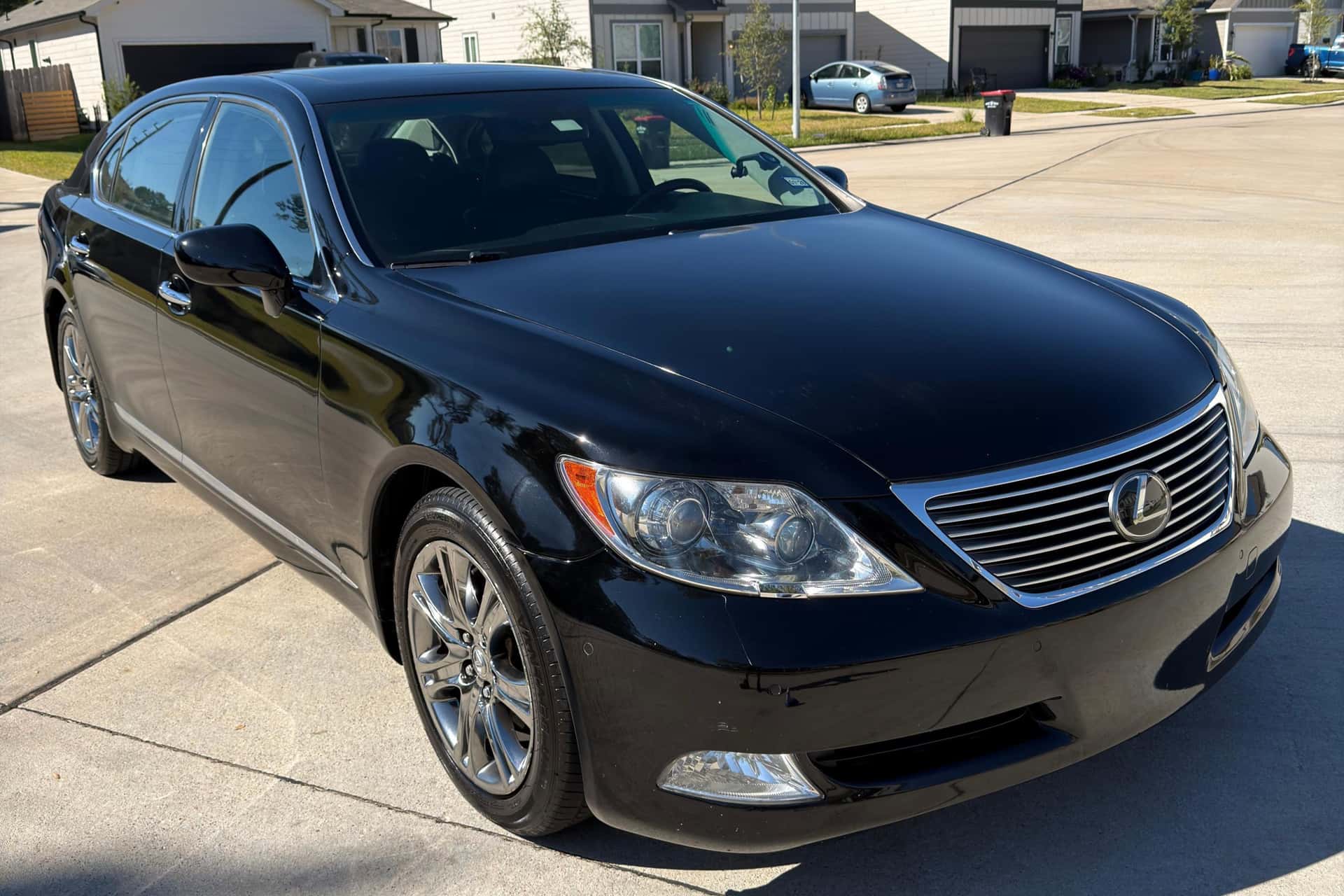 2008 Lexus LS sold for $12,500