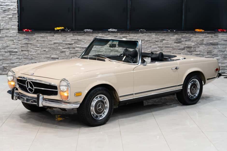 1971 Mercedes-Benz W113 SL sold for $66,000