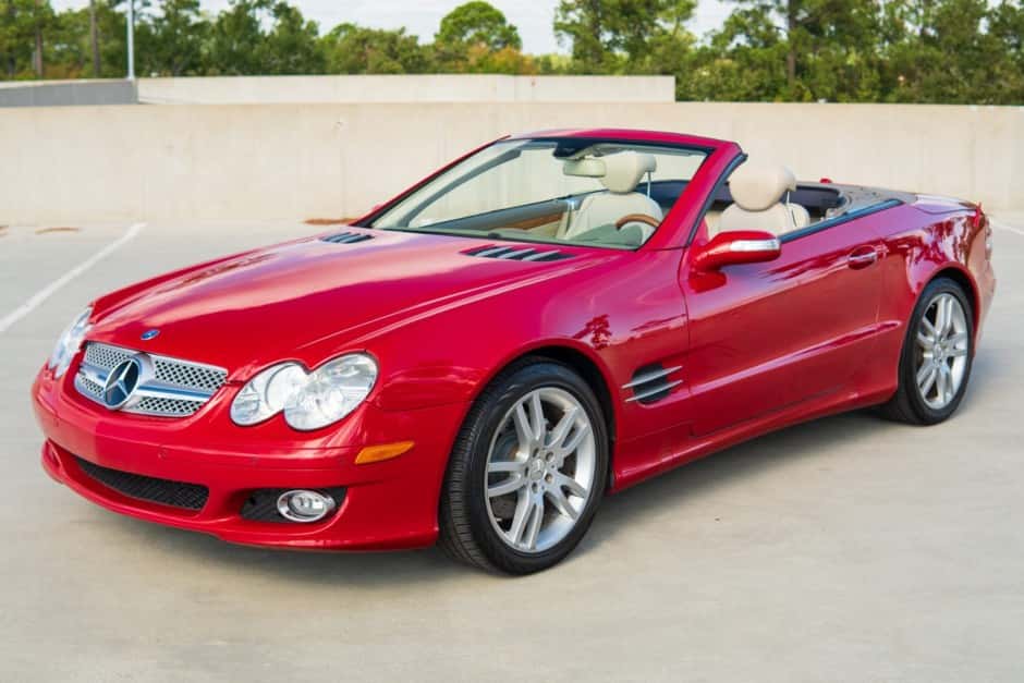 2008 Mercedes-Benz R230 SL sold for $15,250
