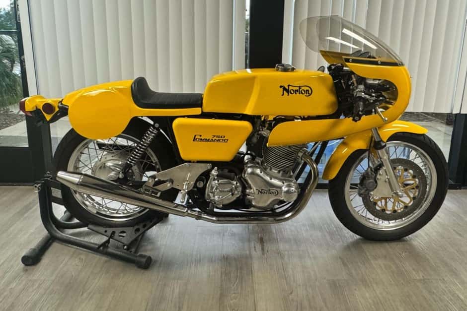 1972 Norton Commando sold for $9,800