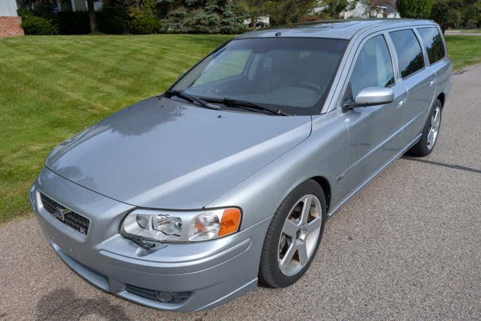 2006 Volvo V70R sold for $5,250
