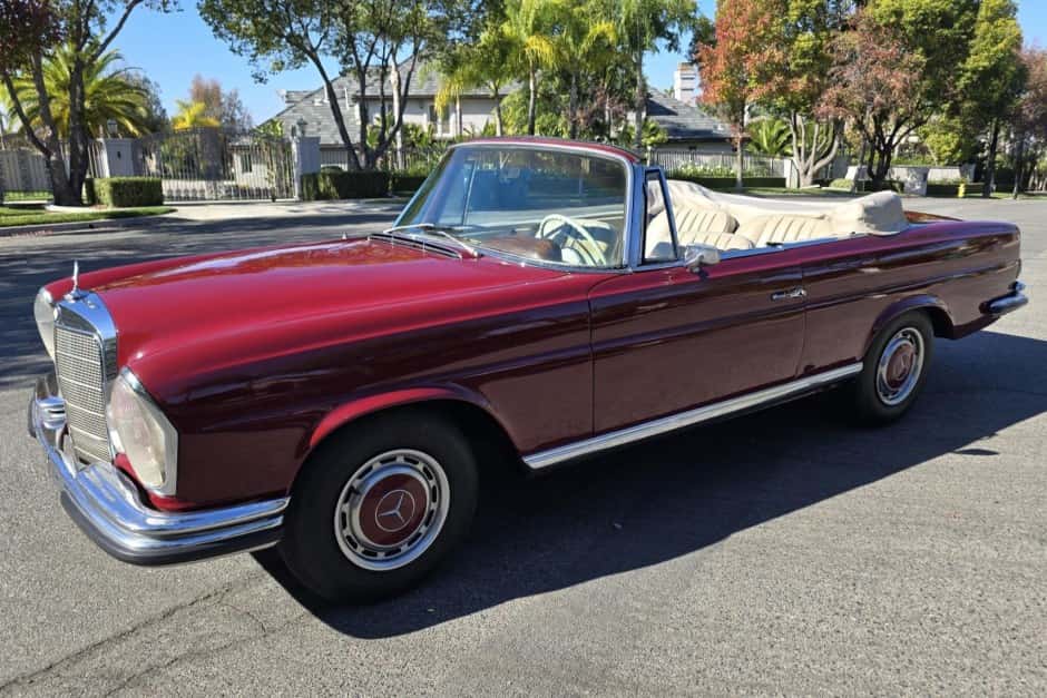 1966 Mercedes-Benz W111 Coupe & Cabriolet sold for $19,000