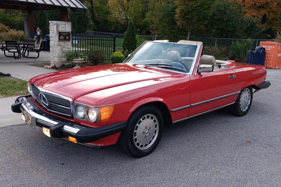 1988 Mercedes-Benz R107 SL sold for $26,000