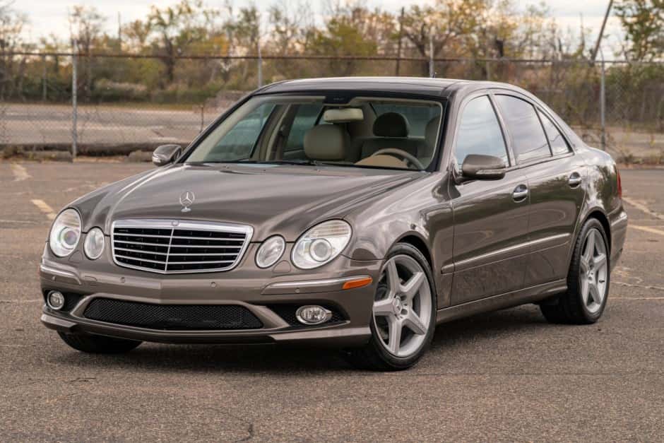 2009 Mercedes-Benz W211 E-Class sold for $12,750