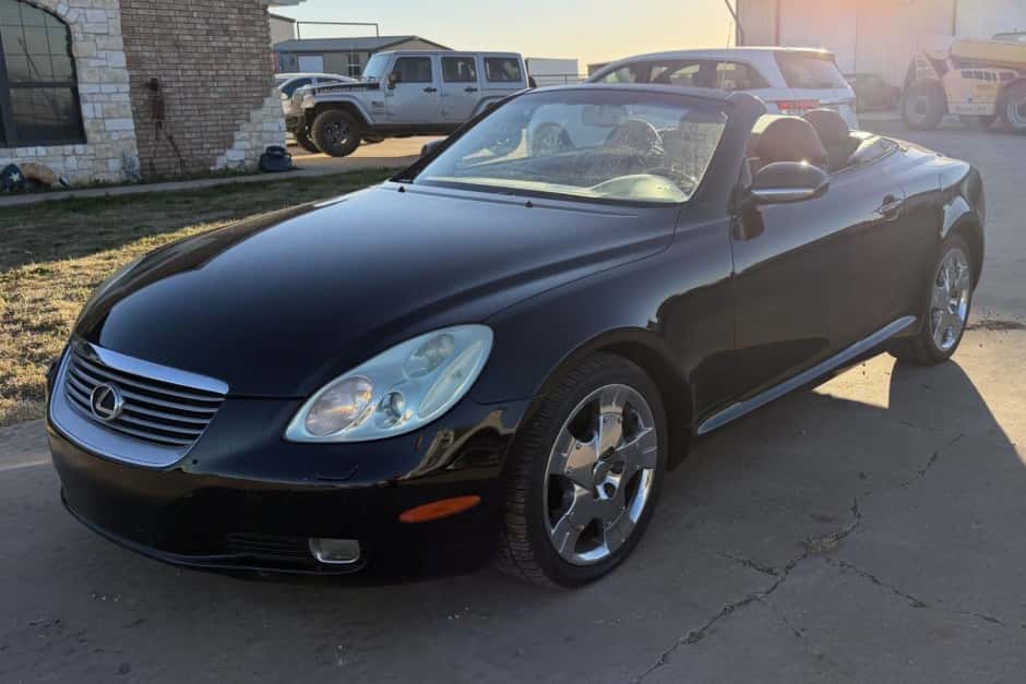 2005 Lexus SC sold for $5,502