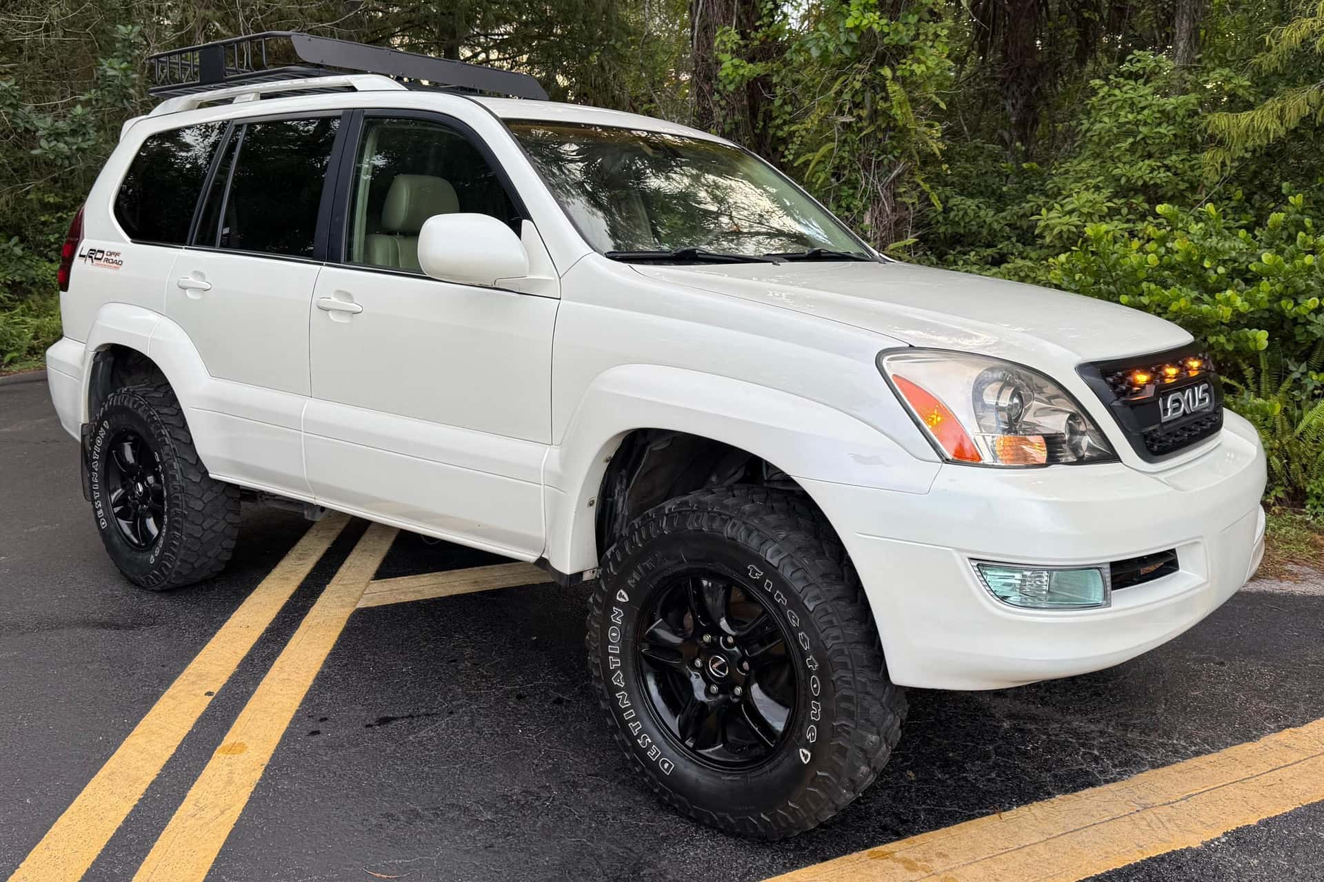 2004 Lexus GX sold for $9,300