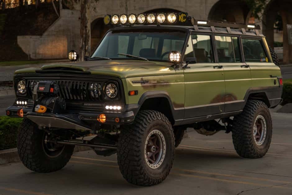 1969 Jeep SJ Wagoneer sold for $47,250