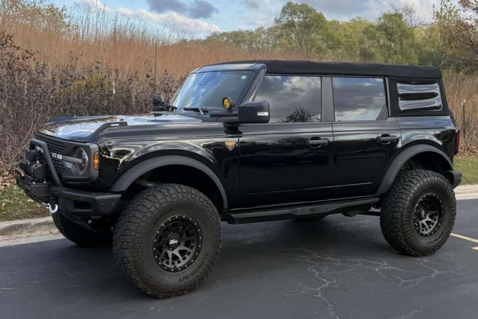 2021 Ford Bronco U725 sold for $36,000