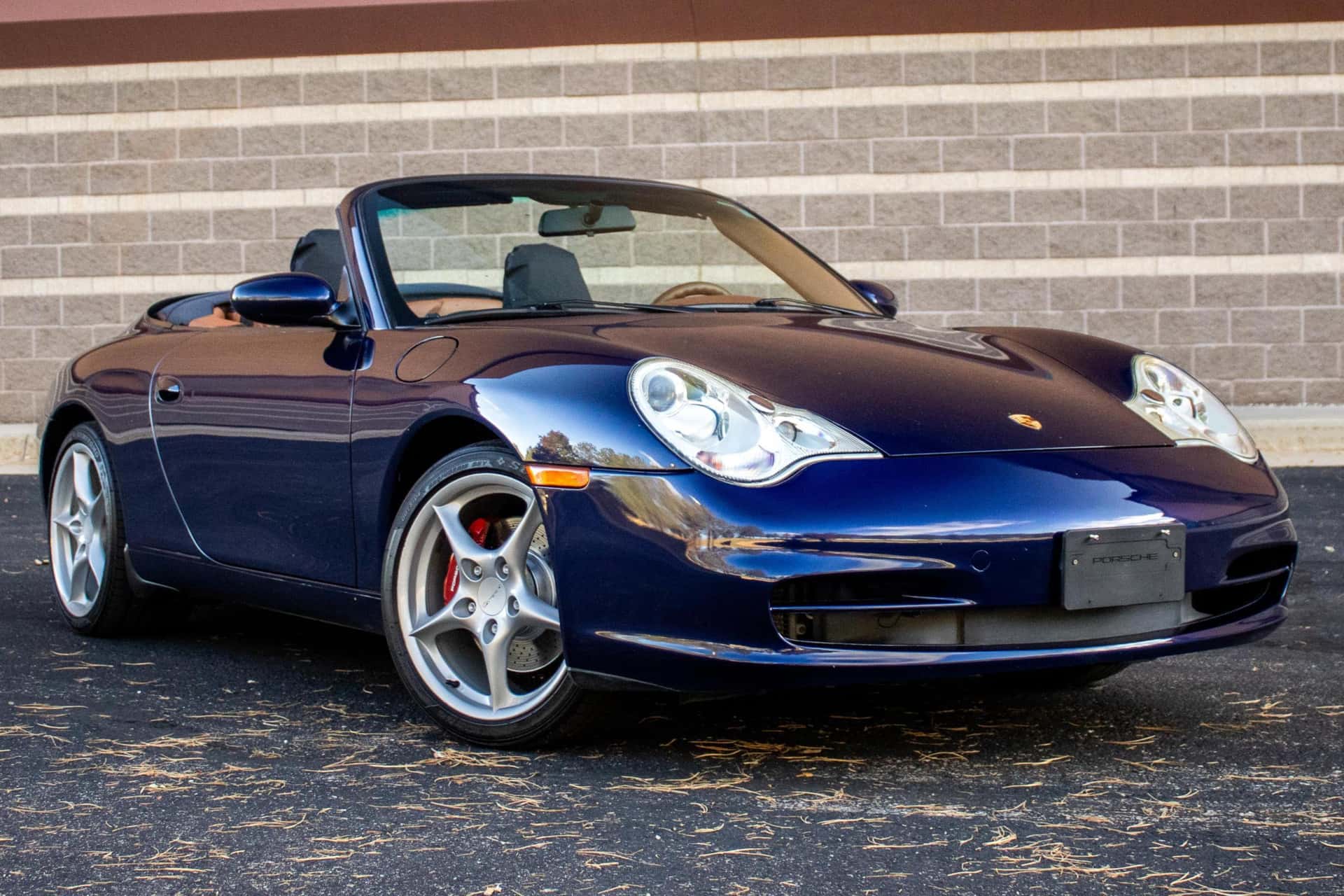 2003 Porsche 996 911 sold for $20,296