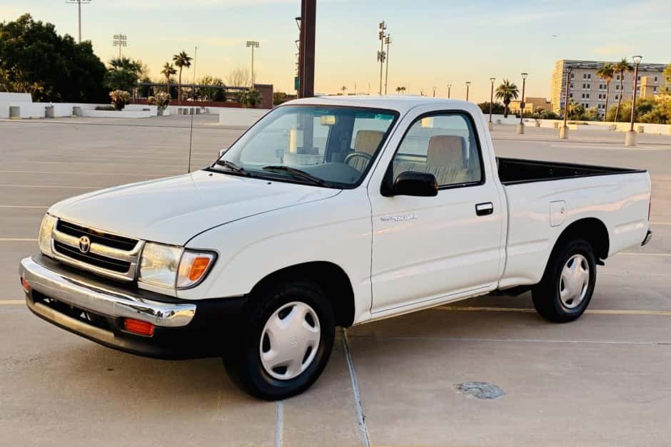 1998 Toyota Tacoma (N1X0 1995-2005) sold for $10,250