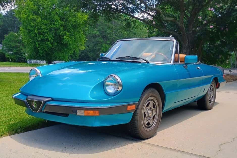 1984 Alfa Romeo 105/115 Spider Series 3 sold for $3,005
