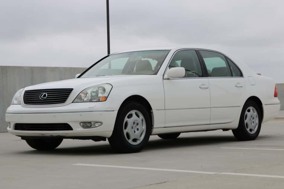 2001 Lexus LS Sedan sold for $17,000