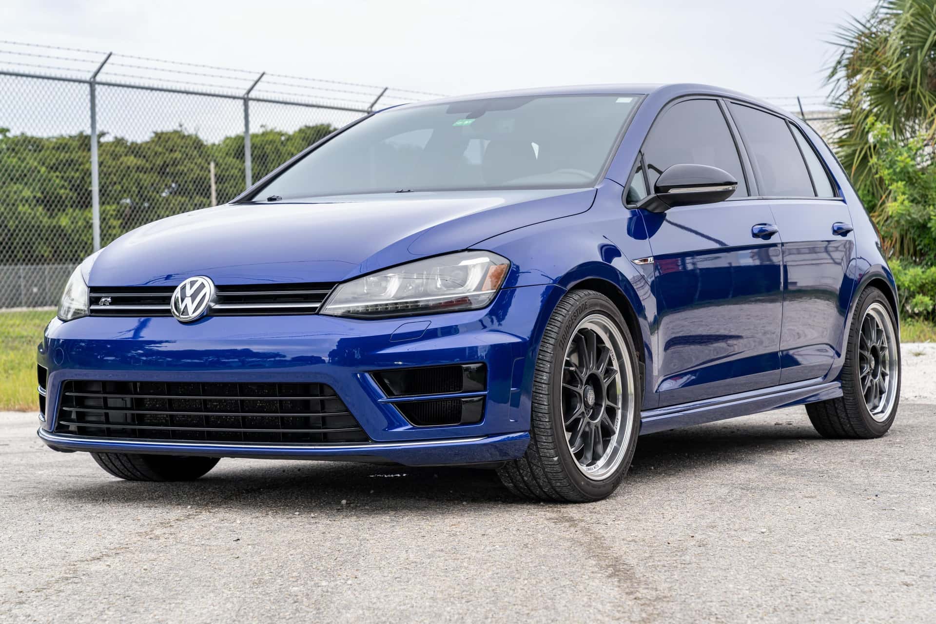 2016 Volkswagen Golf R sold for $14,750