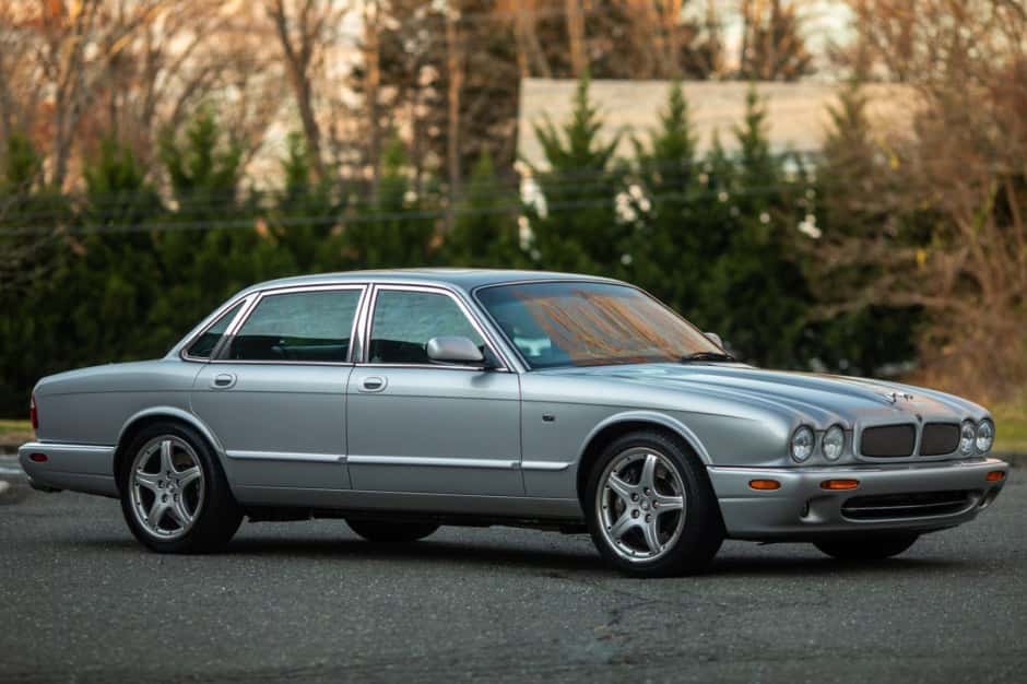 2003 Jaguar X308 XJR (1998-2003) sold for $20,000