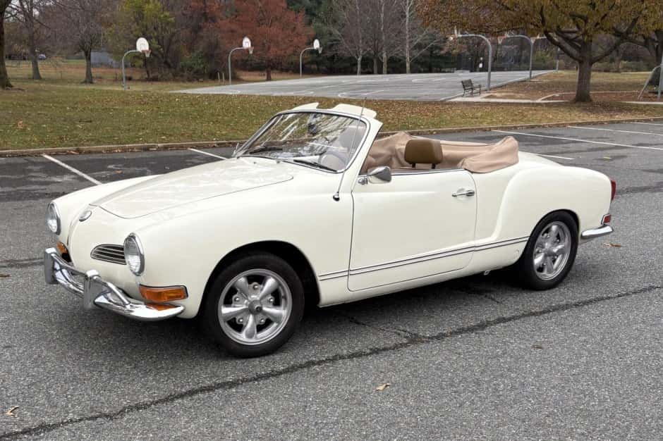 1971 Volkswagen Karmann Ghia sold for $35,000