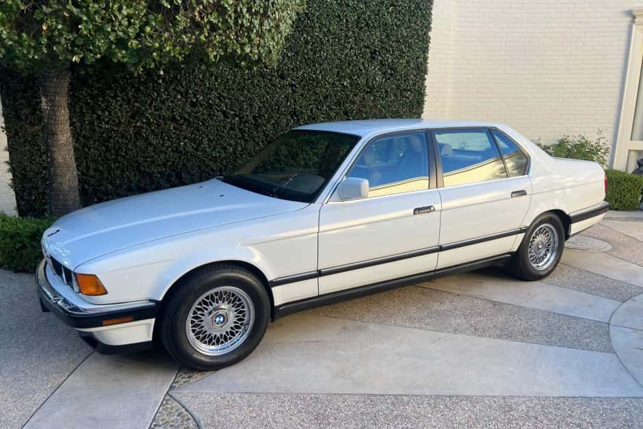 1994 BMW E32 7-Series sold for $19,900