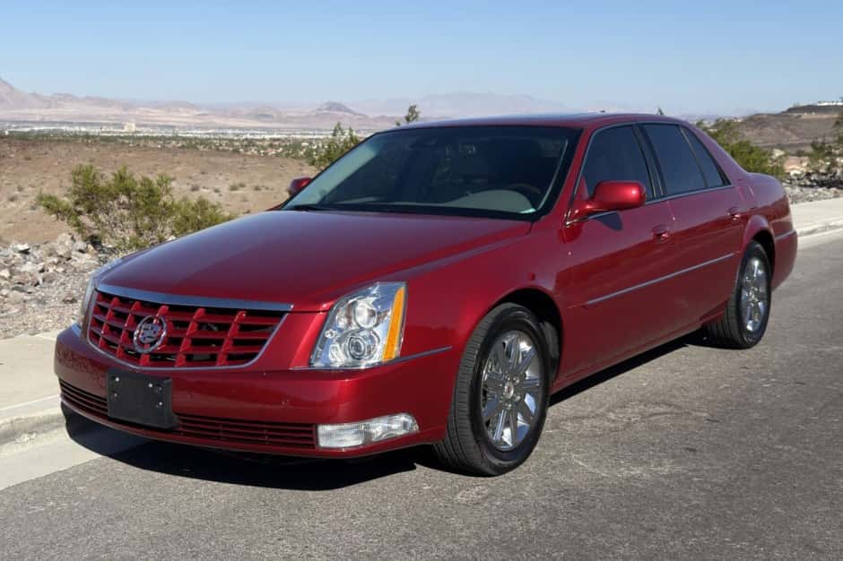 2010 Cadillac DTS sold for $14,000