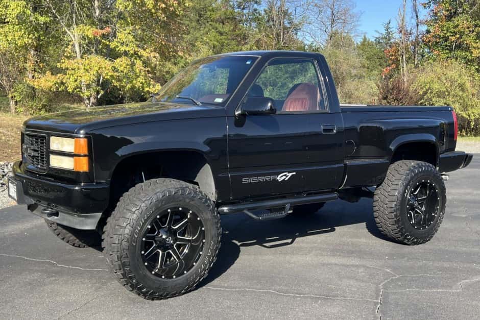 1994 GMC Sierra (GMT400 1988-2002) sold for $14,750