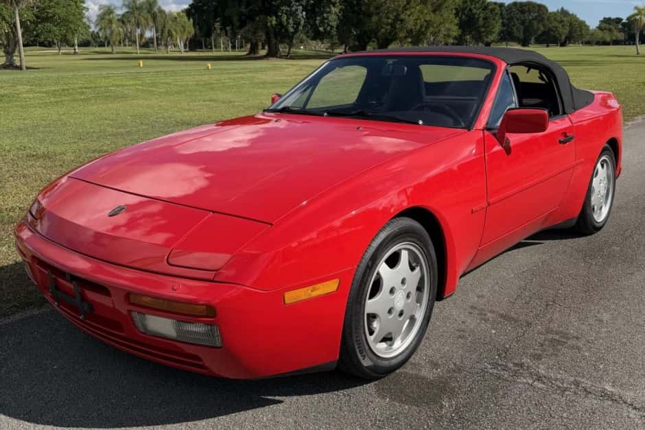 1990 Porsche 944 sold for $19,750