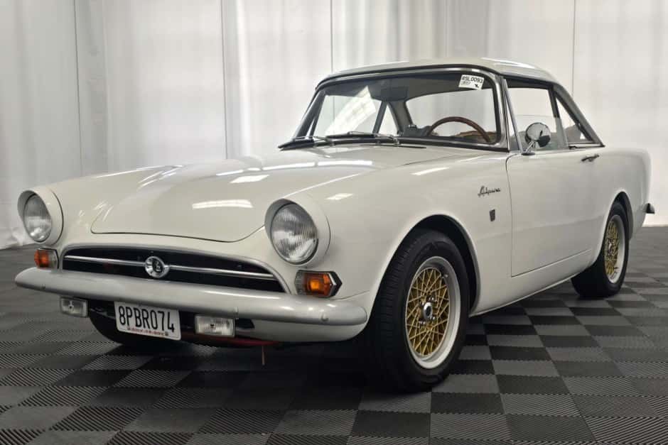 1967 Sunbeam Alpine sold for $11,650