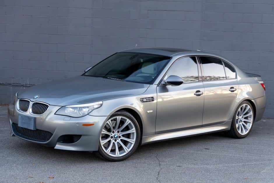 2009 BMW E60 M5 sold for $15,610