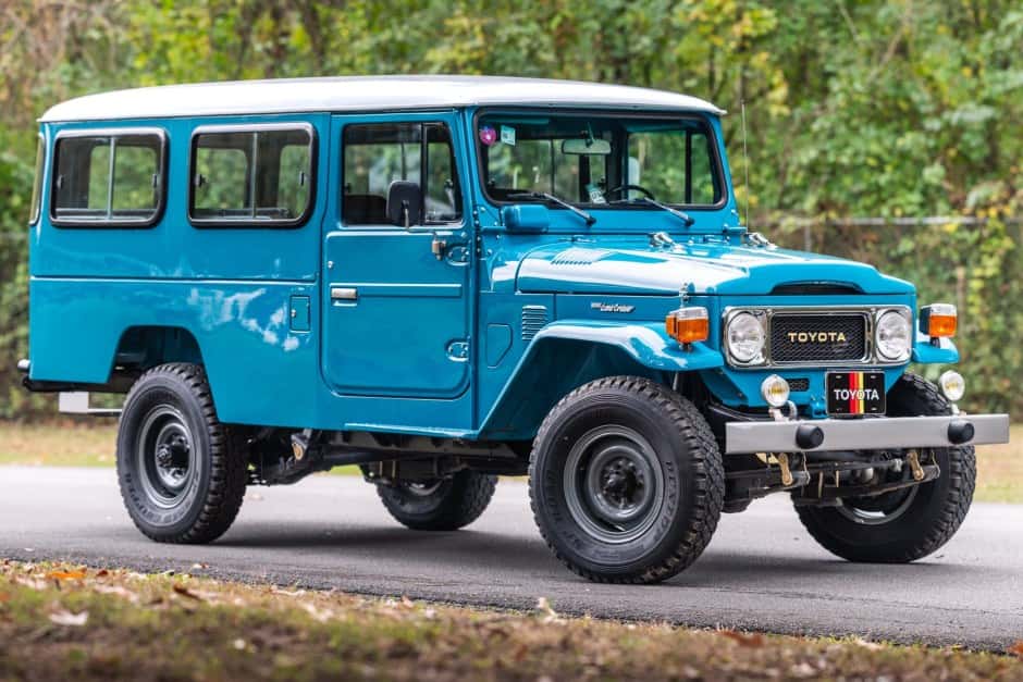 1984 Toyota Land Cruiser FJ45 sold for $37,000