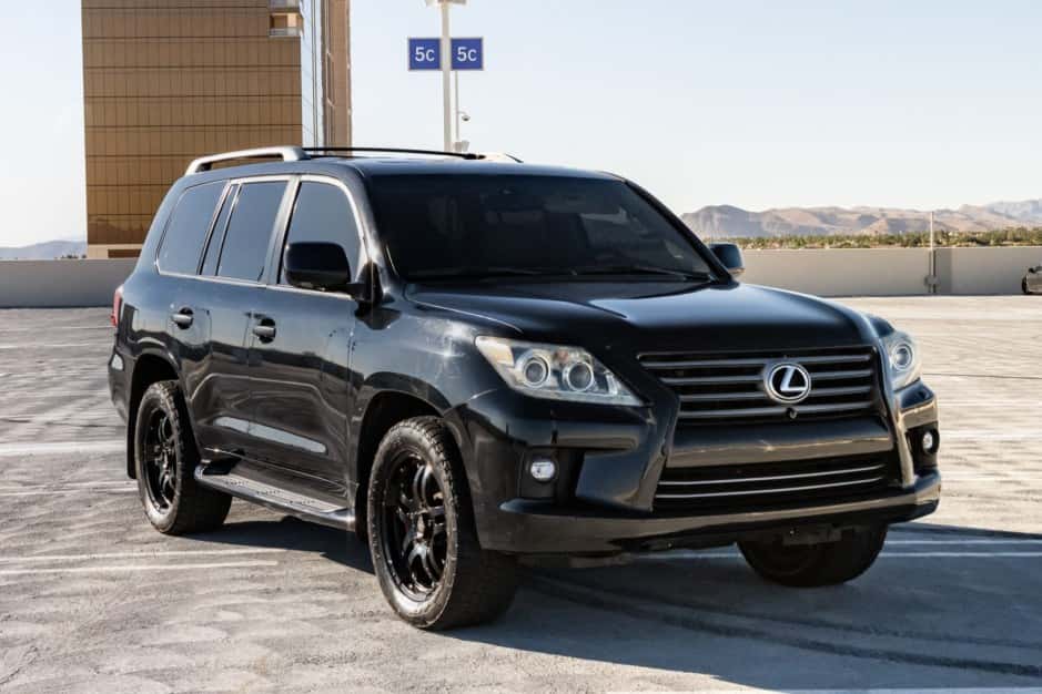 2011 Lexus LX570 sold for $35,750