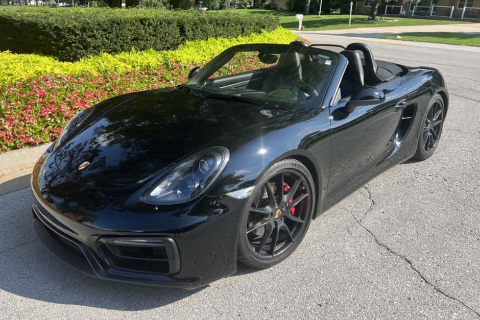 2015 Porsche 981 Boxster sold for $43,000