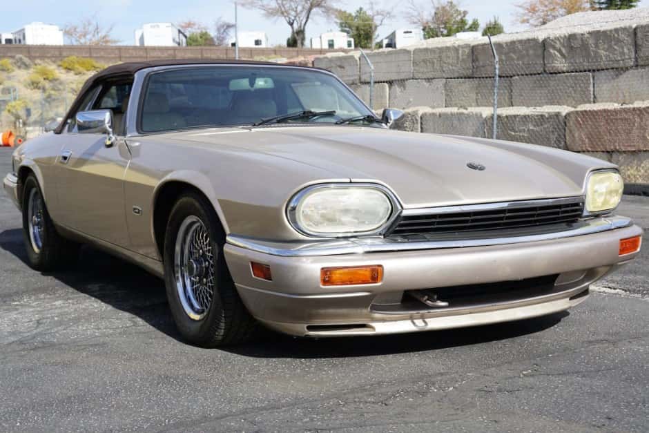 1994 Jaguar XJS sold for $4,600