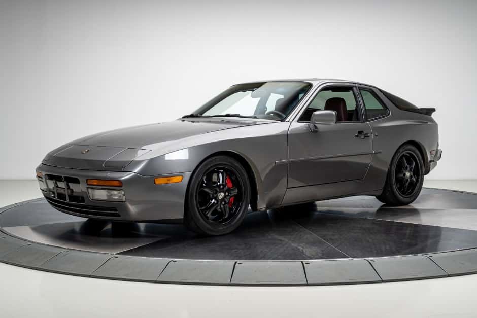 1988 Porsche 944 Turbo sold for $16,500