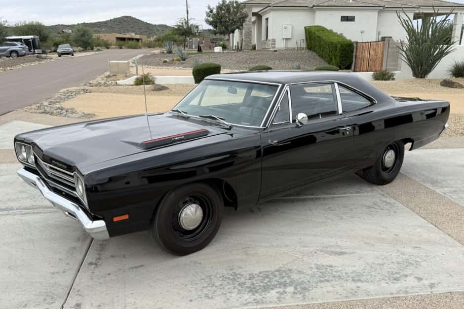 1969 Plymouth Road Runner sold for $122,000