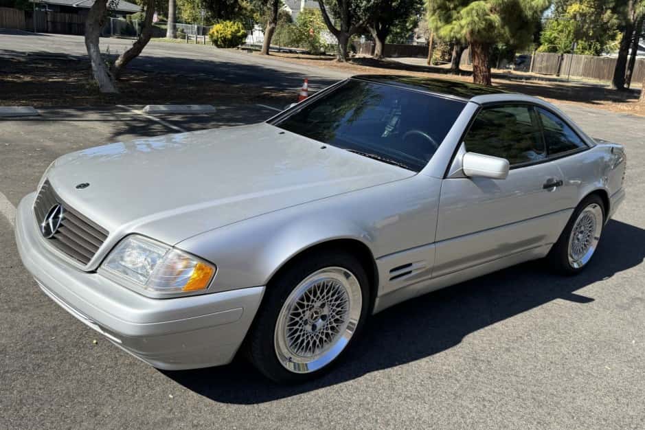 1998 Mercedes-Benz R129 SL sold for $16,000