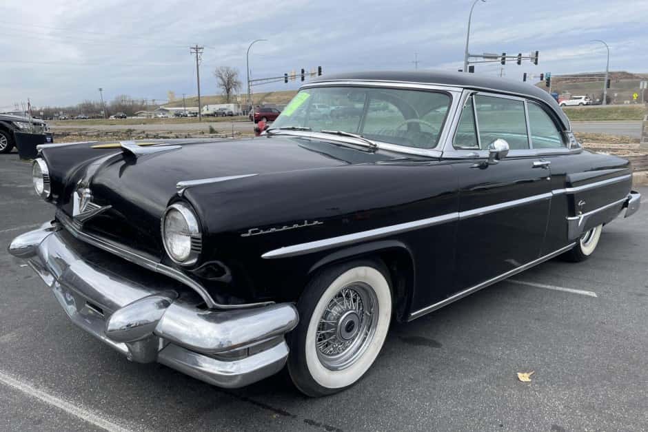 1954 Lincoln Capri sold for $13,750