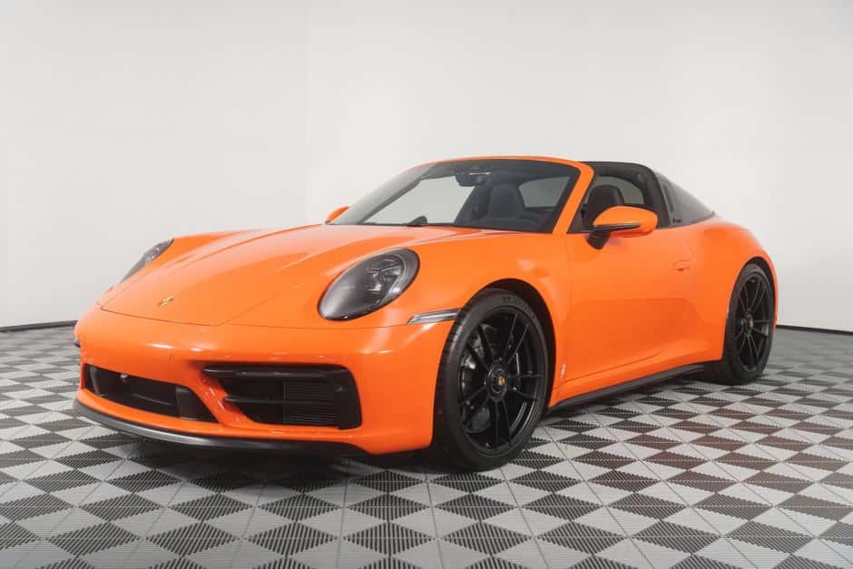 2023 Porsche 992 911 (Non-Turbo/GT2/GT3) sold for $193,000