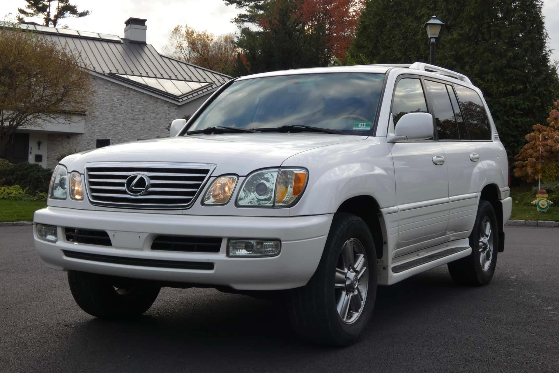 2006 Lexus LX sold for $8,800