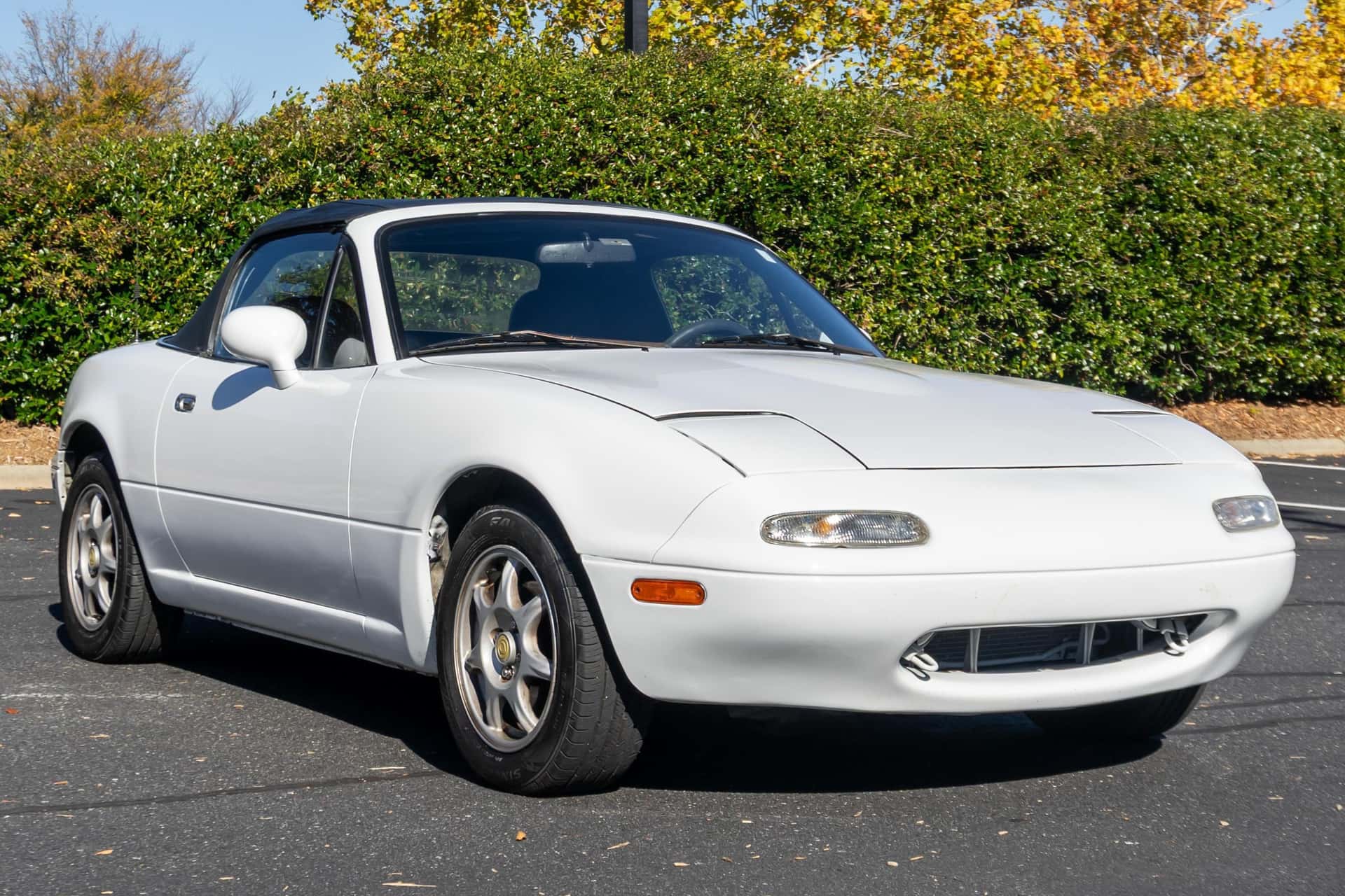 1994 Mazda NA Miata sold for $7,570