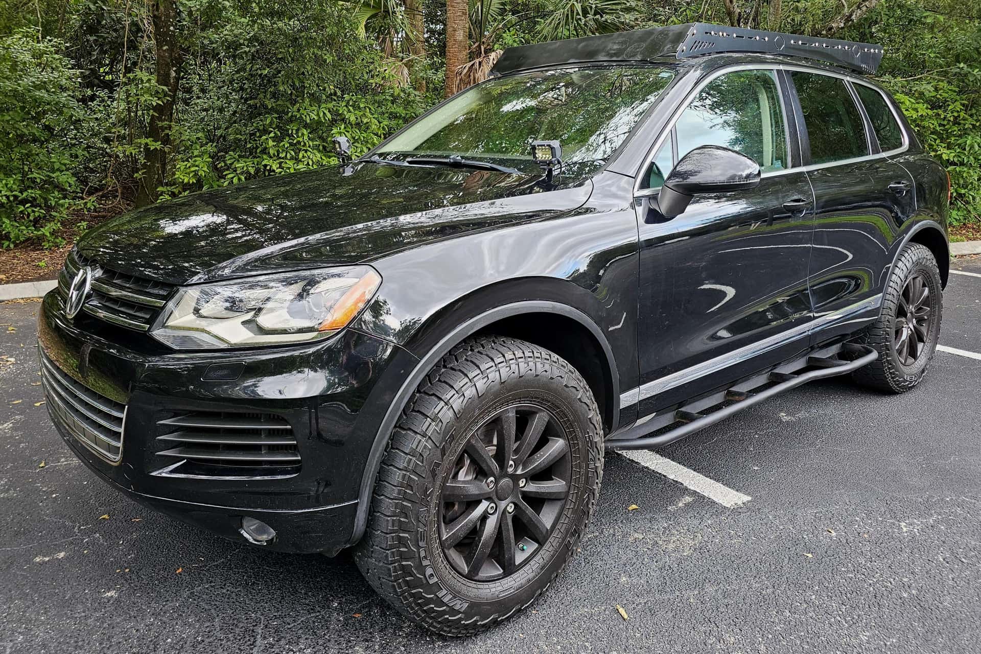 2014 Volkswagen Touareg sold for $11,099