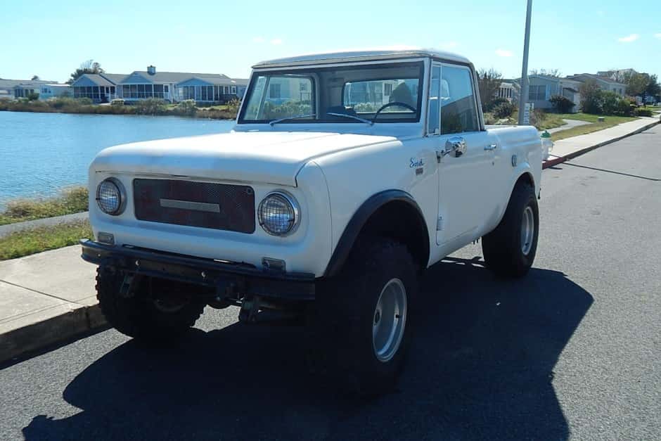 1967 International Harvester Scout 800 sold for $8,900