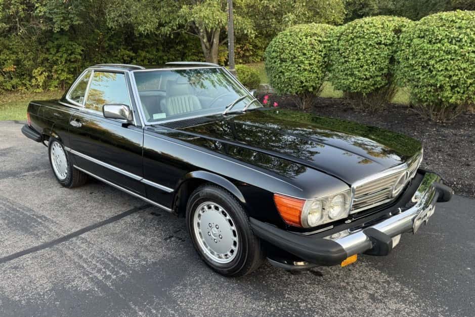 1989 Mercedes-Benz R107 SL sold for $12,750