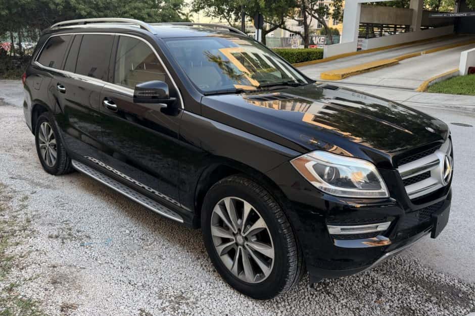 2015 Mercedes-Benz GL & GLS-Class sold for $9,600