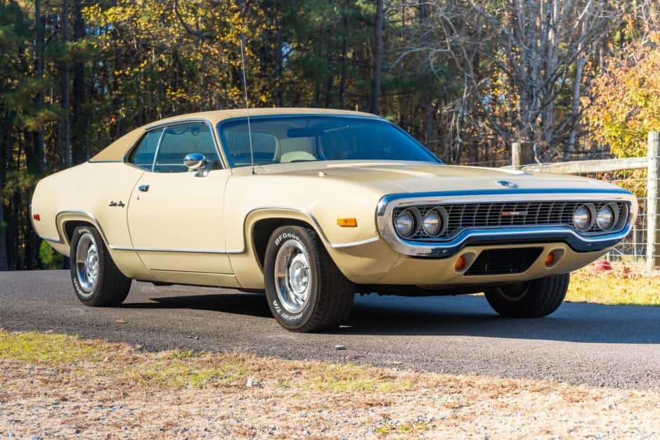1972 Plymouth Satellite sold for $35,250