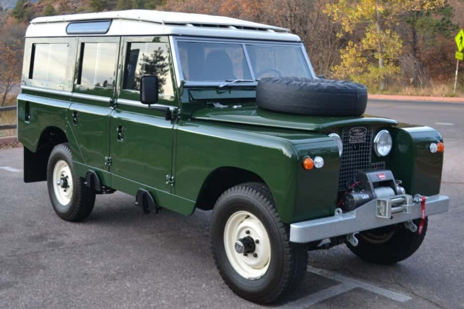 1967 Land Rover Series 109 sold for $50,000