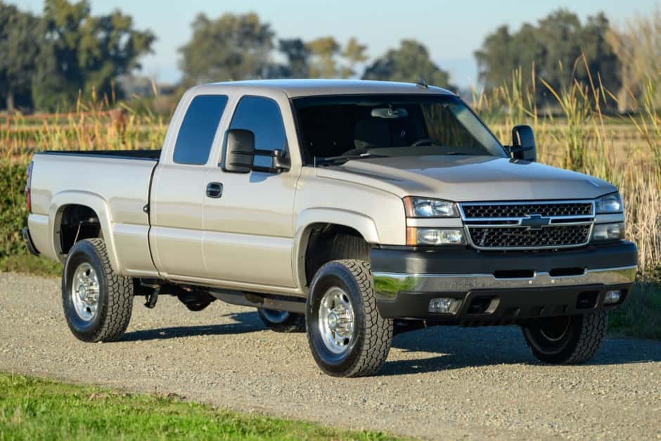 2006 Chevrolet Silverado GMT800 Heavy Duty (2000-2007) sold for $21,250