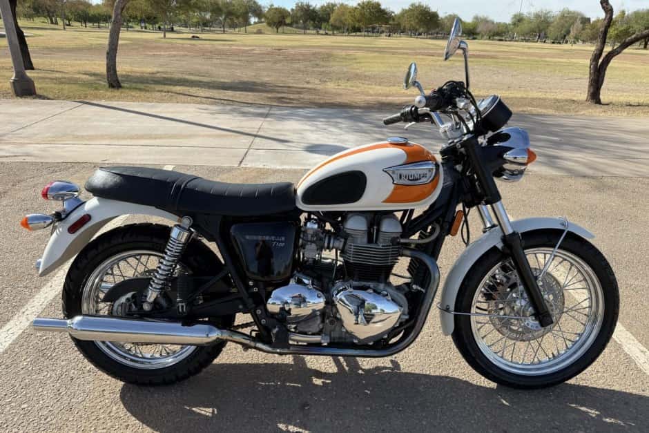 2005 Triumph New Bonneville (2000+) sold for $4,000